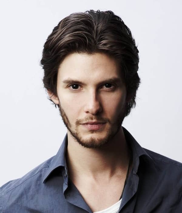 Ben-Barnes-Ator-Homem-Brunette-Bonito-1024x1280